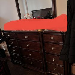 Mirror Dresser 