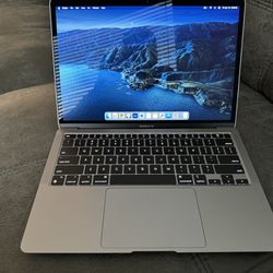 MacBook Air M1 (8GB/256GB)