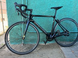 Bianchi sprint carbon fiber bike /size 50 /11 gears / shimano 105 components ready for the road