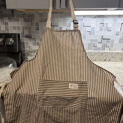 Kitchen Apron $35 for 15-20 pack