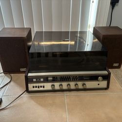 Vintage Fisher 35 AM/FM Receiver Turntable & Speakers