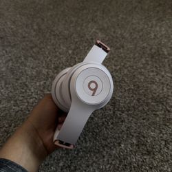 Beats Solo 4