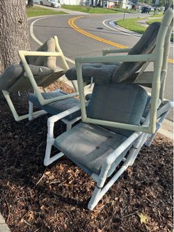 4 chairs and ottoman