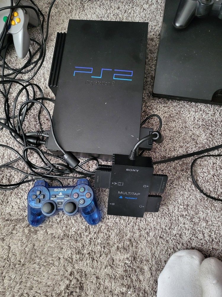 Game Consoles....PS2, Wii, Xbox 360 And PS3