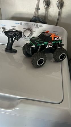 Raptor RC Monster truck