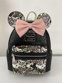 New Disney Minnie Mouse Bag. NO HOLD 