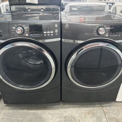 Matching Front Load Washer Dryer Set 
