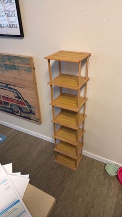 Stand shelves