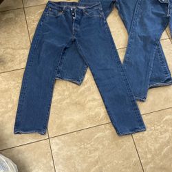 Levi’s 501 Shrink To Fit Jeans