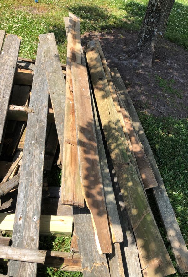 Deck boards handrail pickets 2x6 free pick up now for Sale in