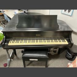Baby Grand Piano Baldwin 