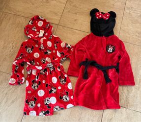Girl’s Disney Red/Black Minnie Mouse Bath Robes Size XS (4) and 4T/5T