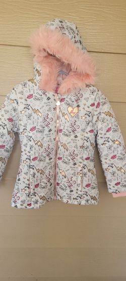 JUST LIKE NEW GIRLS BETSEY JOHNSON JACKET WITH FUR AROUND HOOD SIZE  GIRLS LARGE 12