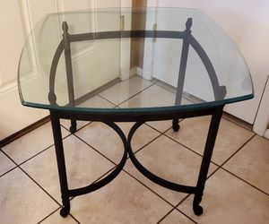 Accent / Side Table -- Black Metal Frame, Glass Top