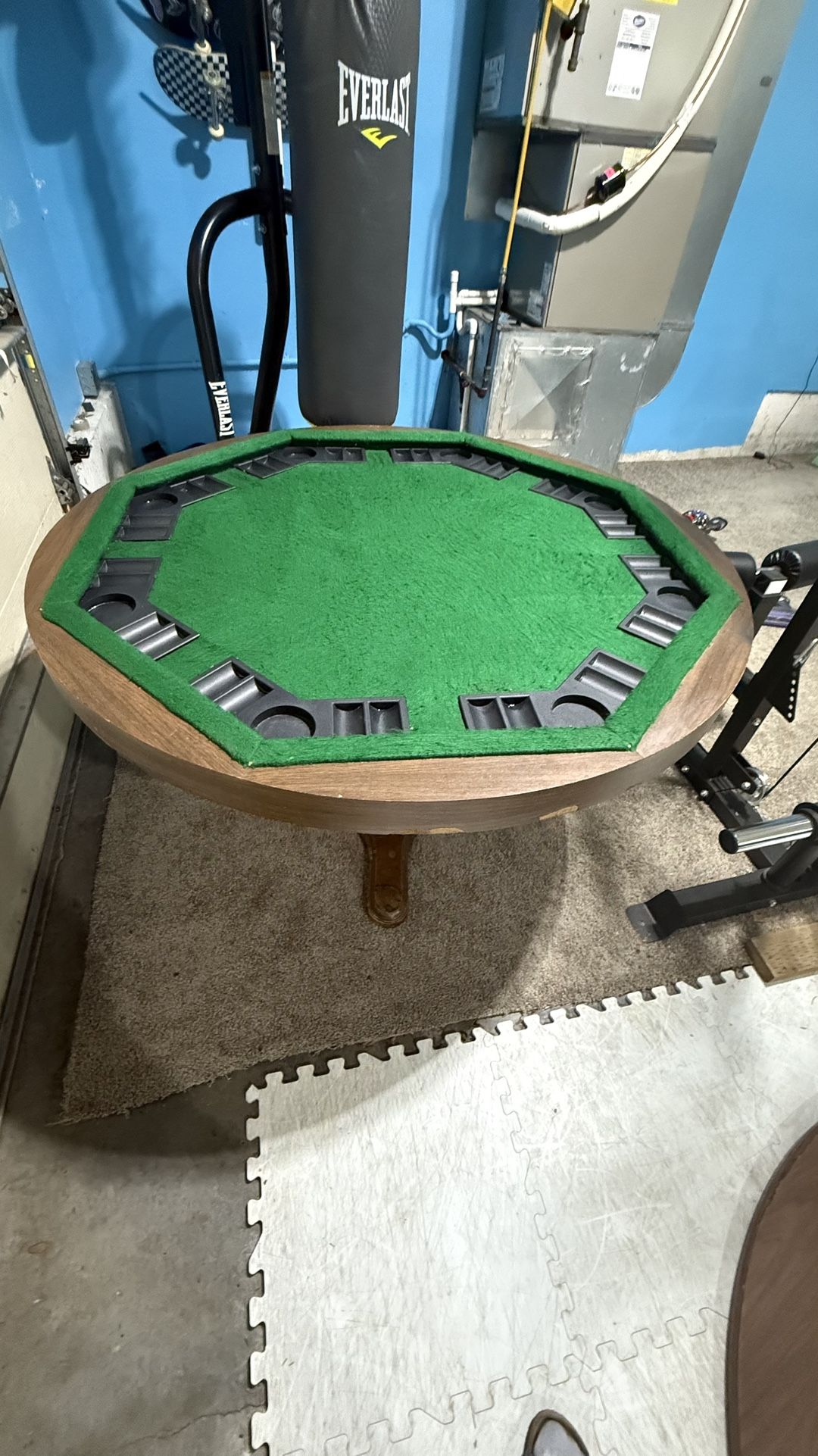 Poker Table