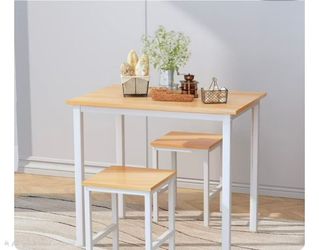 Small dining table for 2