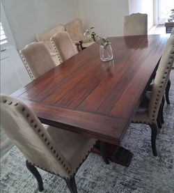 Z-Gallerie Farmhouse-style Dining Room Table