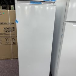 Upright Freezer, Brand New Frigidaire, Manufacturer Warranty 