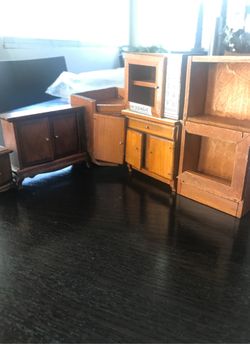 Furniture for doll house