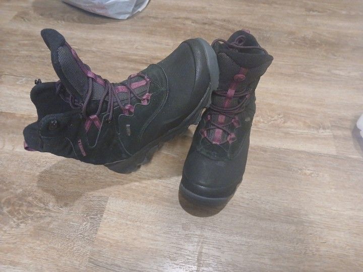 Merrell Womens Boot Thermo Shiver Size 8M Athletic Hiking Boot