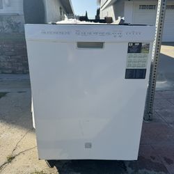 Kenmore Elite Dishwasher For Parts 