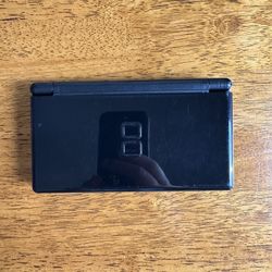 Black Nintendo DS Lite 