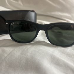 RayBan Wayfarer 100% Authentic Brand New Limited Edition Glasses