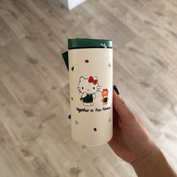 Starbucks X hello kitty Traveling Mug