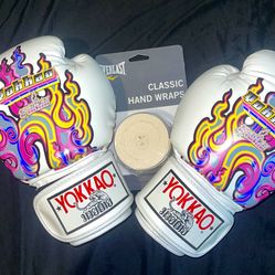 YOKKAO Bangkok Flames Muay Thai 10oz boxing gloves Limited Edition RARE