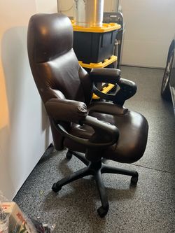 Global Office Chair Retails 3k