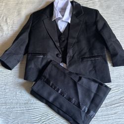 Toddler Tuxedo Suit Set Size 2t