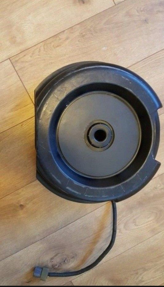 BOSE OEM NISSAN CAR SUBWOOFER