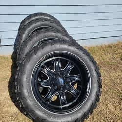 37 X 12.50 R 22 Amp all terrain tires on Fuel rims .