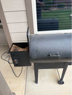 Traeger smoker 20 junior grill