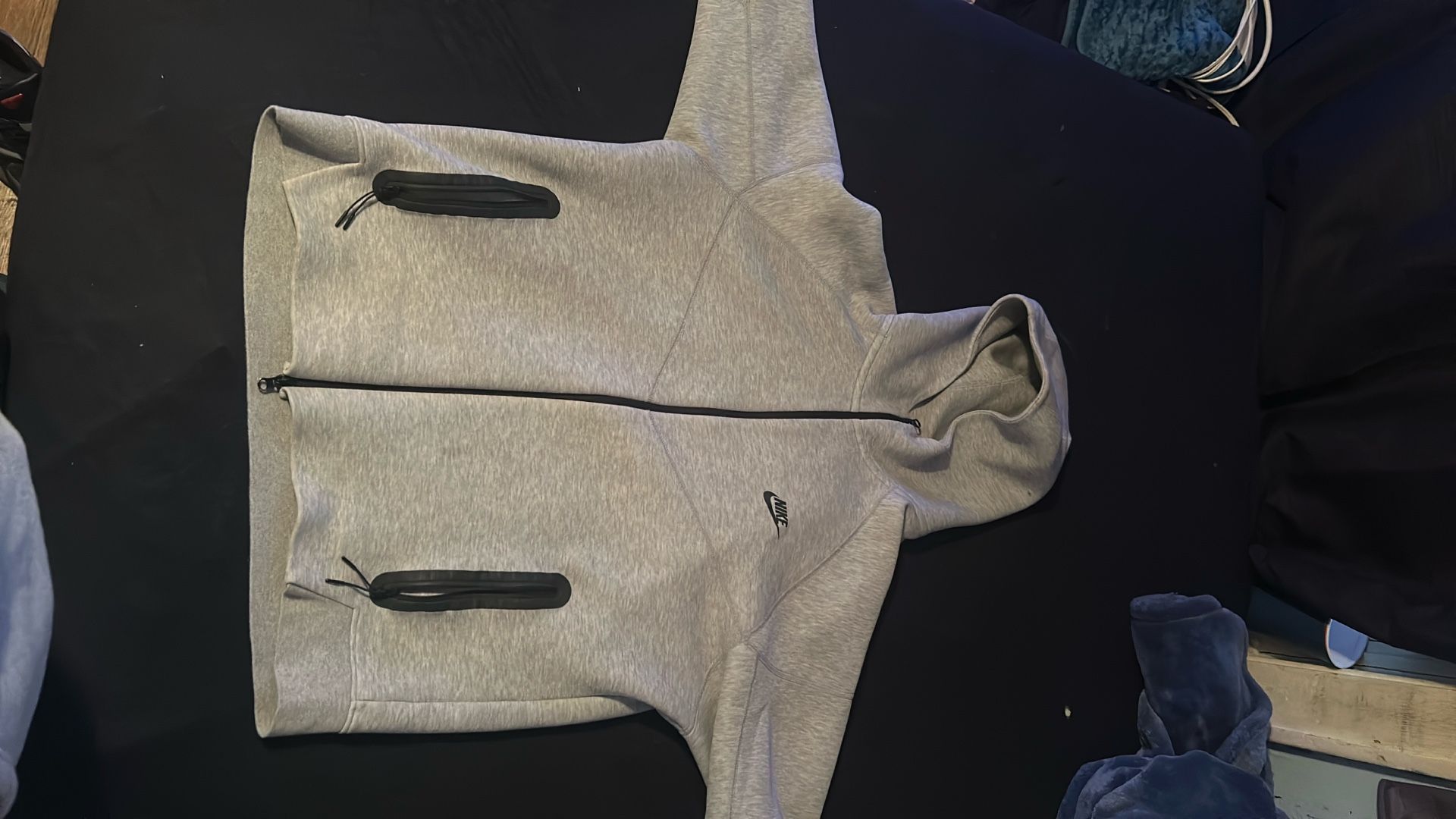 Grey Nike Tech Fleece