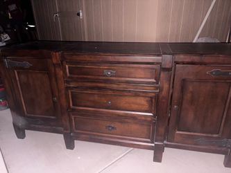 Rustic Wood Buffet / Sideboard Cabinet – Great Project or Ready to Use – $200 OBO
