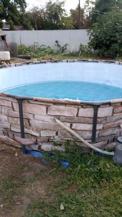 14-foot pool