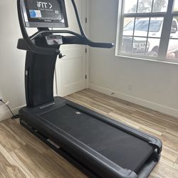 NEW IN BOX!! NordicTrack Elite treadmill!