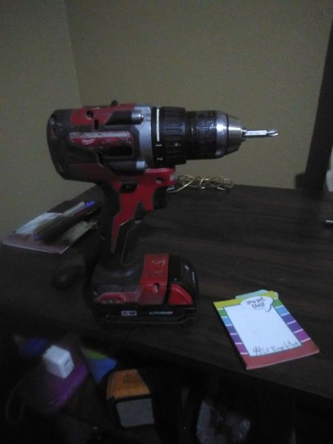 Milwaukee Drill With M18 Battery