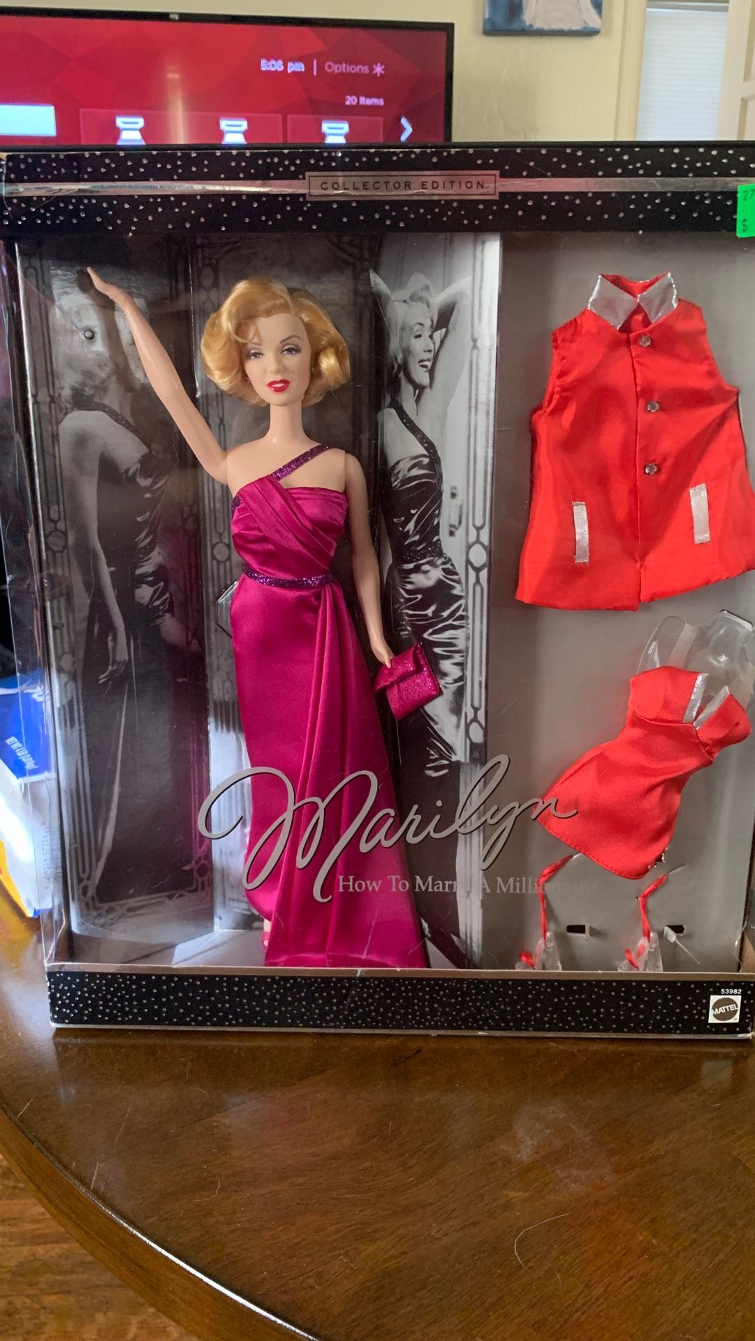 Marilyn Barbie collection Edition