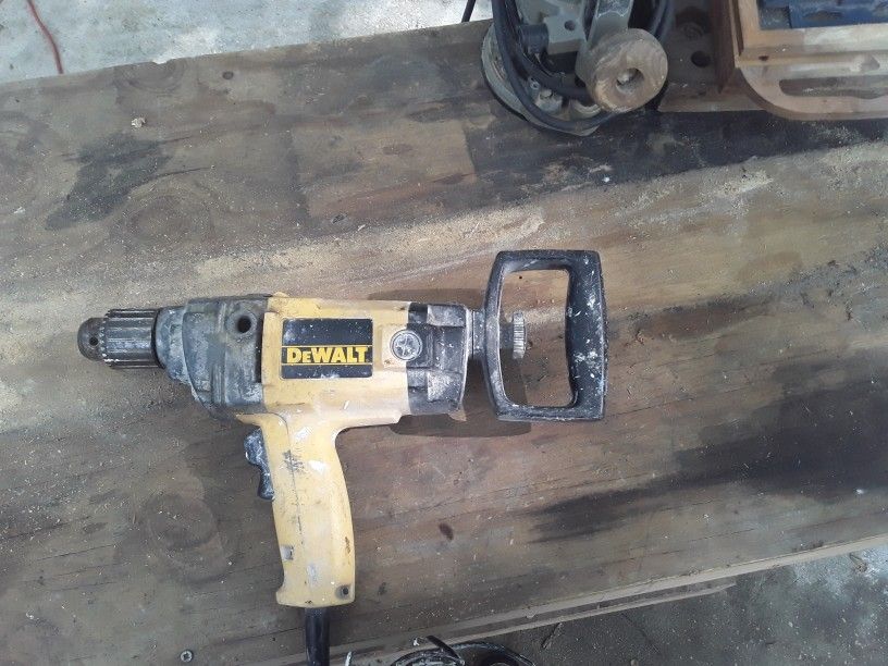DeWALT DW130 1/2" Reverse Drill