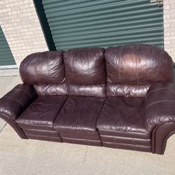 Faux Leather Recliner 🚚 Free Delivery 🚚 