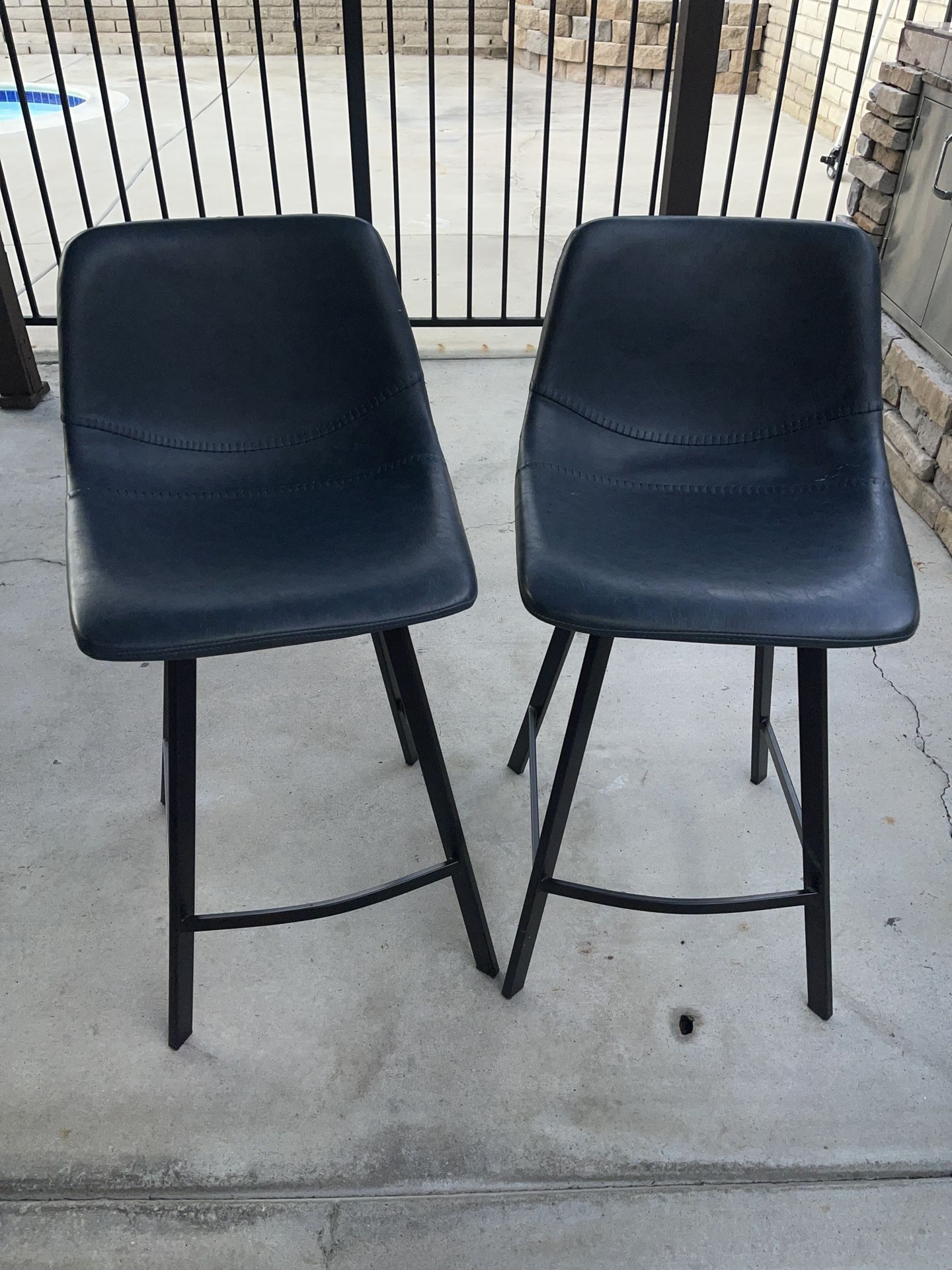 GRAY STOOLS SET