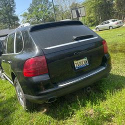 2004 Porsche Cayenne