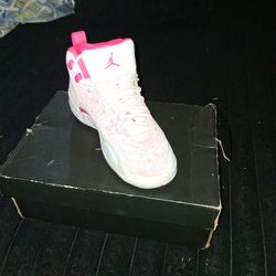 Air Jordan 12 Retro GS "Arctic Pink"  Size 6Y.