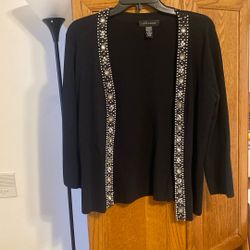 M. Woman sweater, beautiful