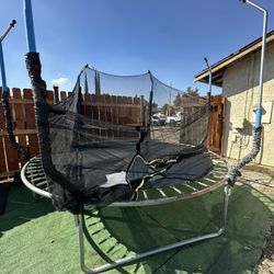 Trampoline 
