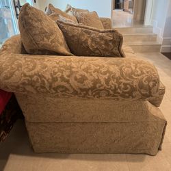 New Vintages Bernhardt  Couch / Loveseat 