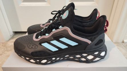 Adidas WEB BOOST size US 11 Brand New