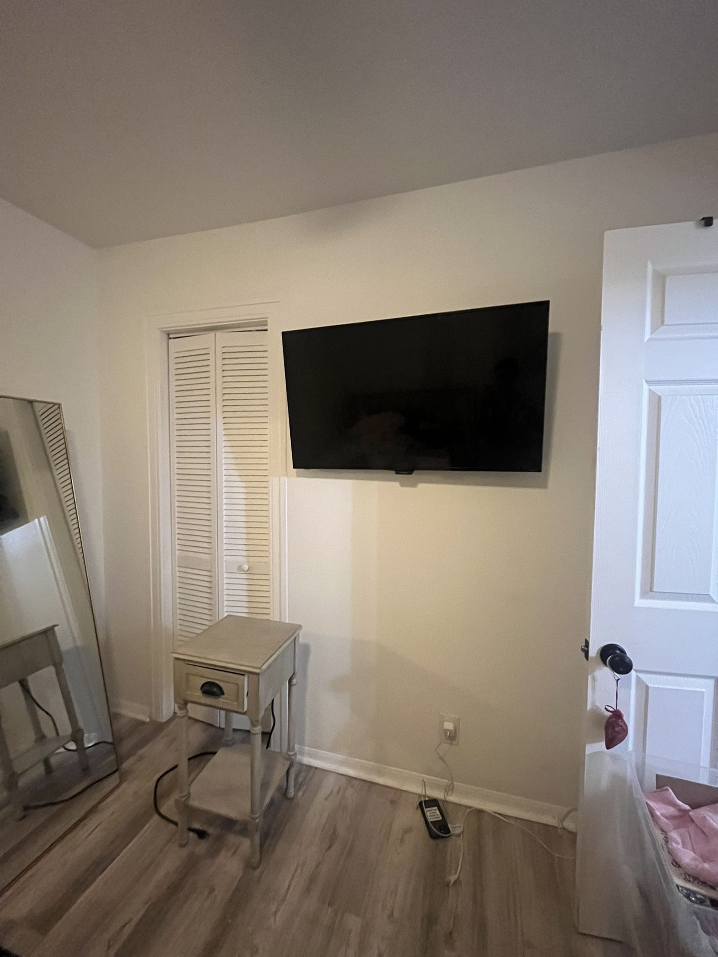 ROKU sharp TV